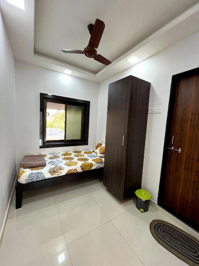 Gayatri Homestay Ratnagiri Exterior photo