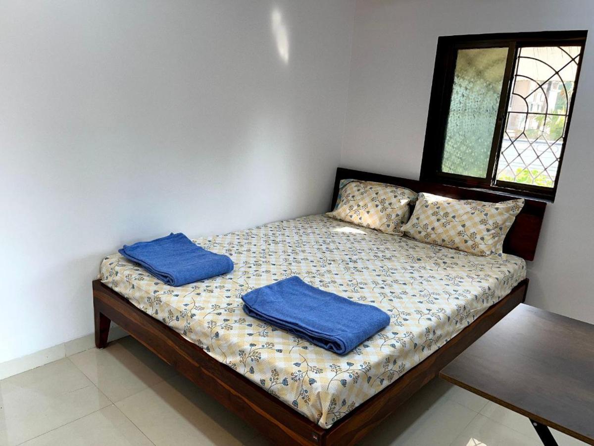 Gayatri Homestay Ratnagiri Exterior photo