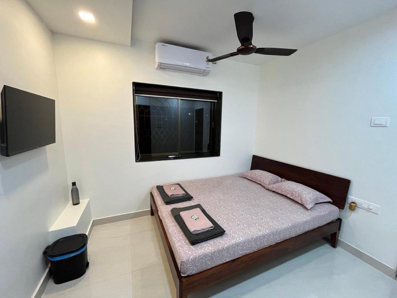 Gayatri Homestay Ratnagiri Exterior photo